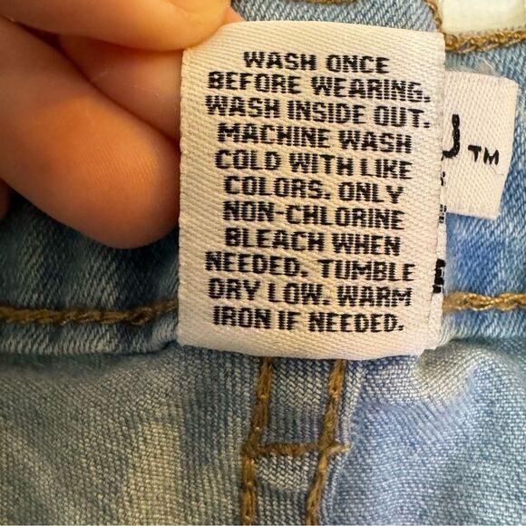 BLEU Women's 14W Light Wash Stretch Crop Jeans Pull-On Style Comfort Fit - Picture 8 of 9